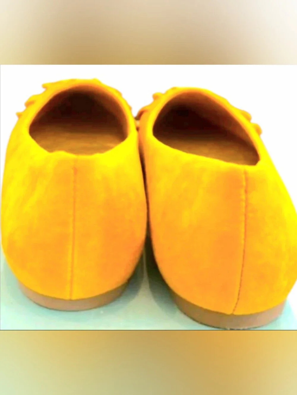 Seychelles downstage mustard
